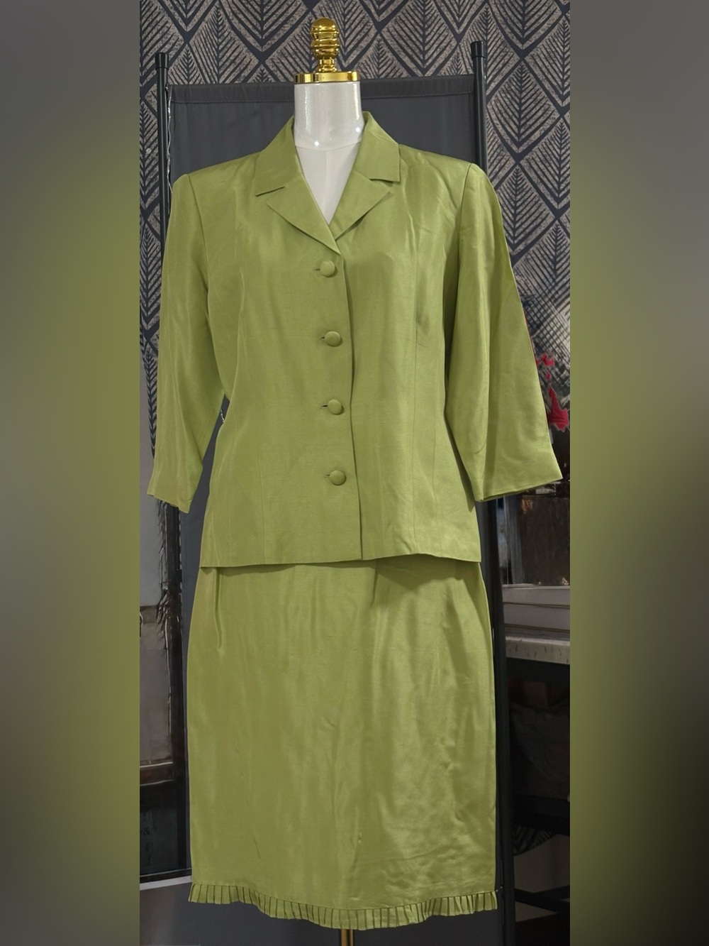 VTG Dué Per Dué SILK SHANTUNG Skirt Suit Set Lime Pistachio Green,Size 14